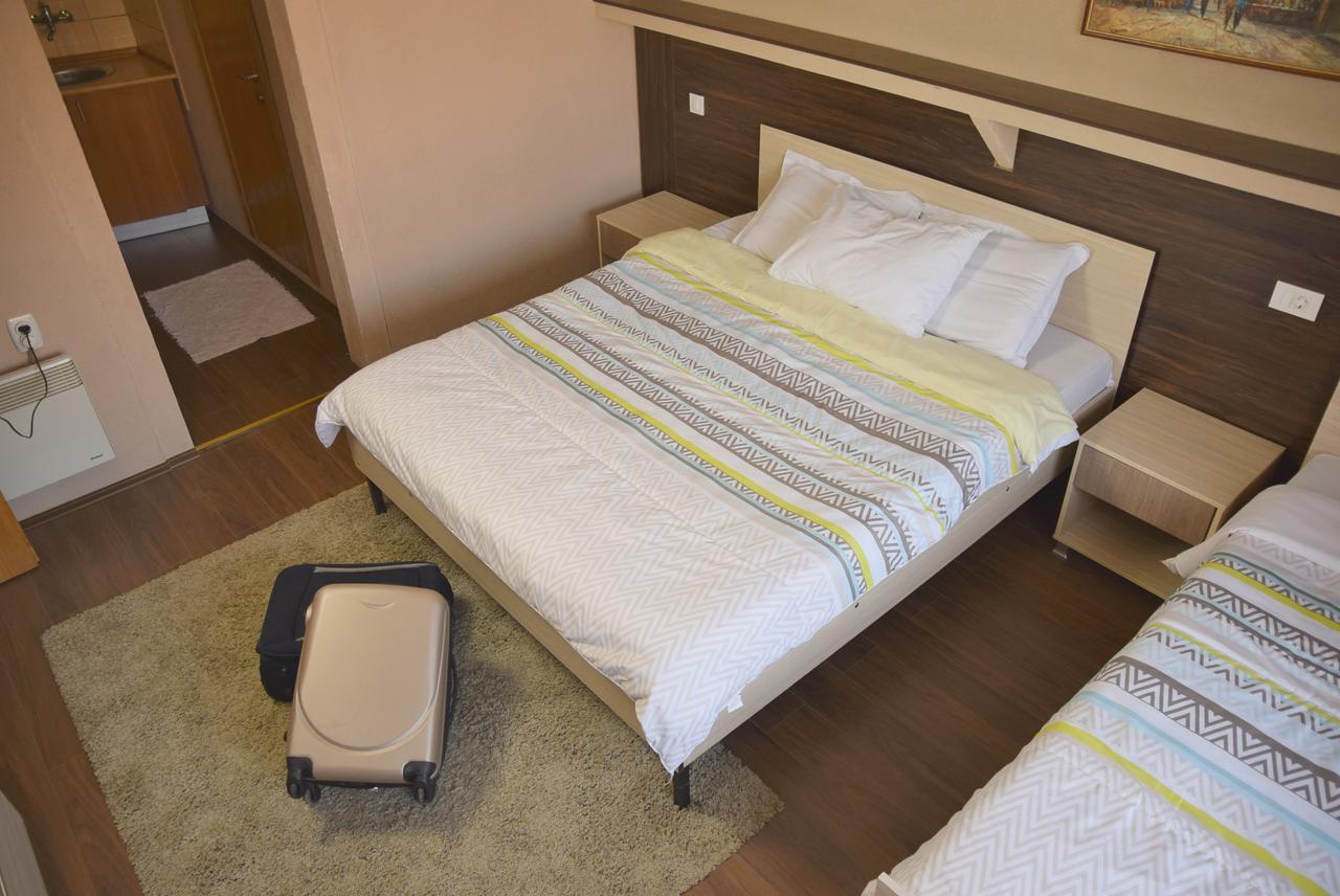 Guest House Via Бітола Екстер'єр фото