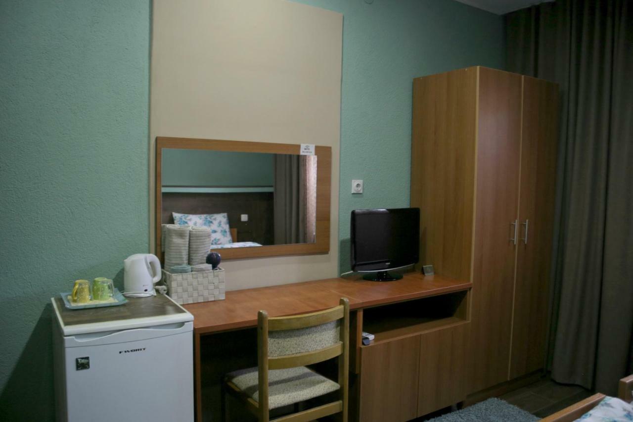 Guest House Via Бітола Екстер'єр фото