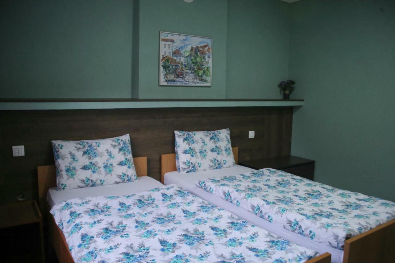Guest House Via Бітола Екстер'єр фото