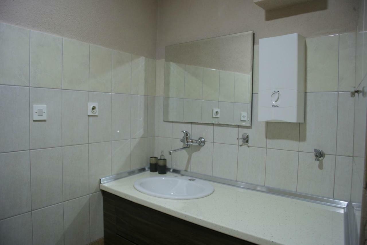 Guest House Via Бітола Екстер'єр фото